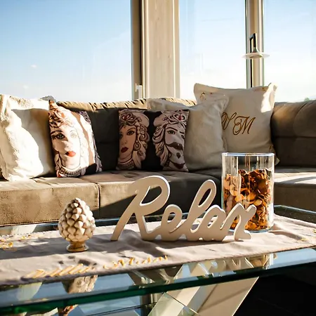 Mida Villa