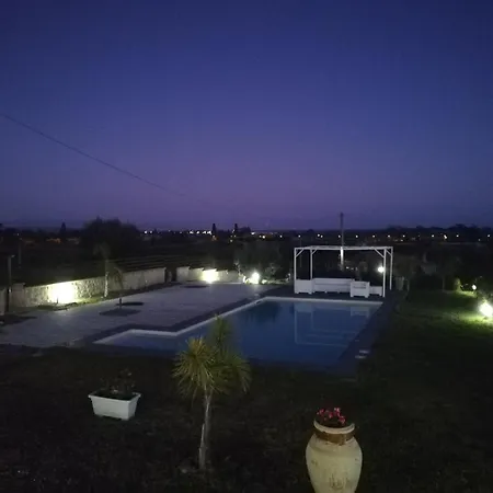 Mida Villa