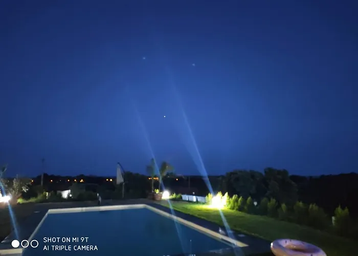 Mida * 卡拉塔比亚诺